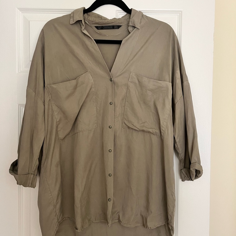 Women’s soft silk button up shirt with front pockets